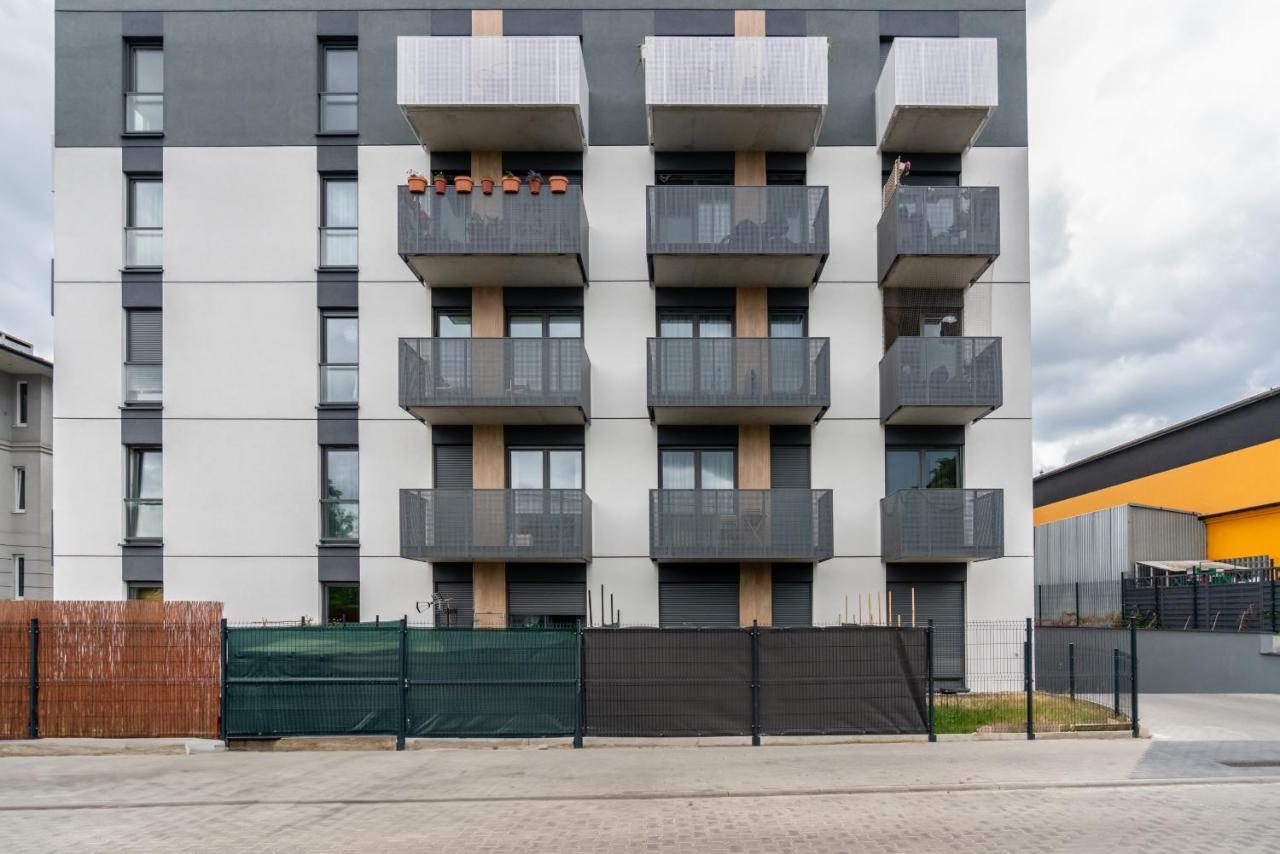 Apartments With Garden Dmowskiego 81 By Noclegi Renters Poznan Exterior foto